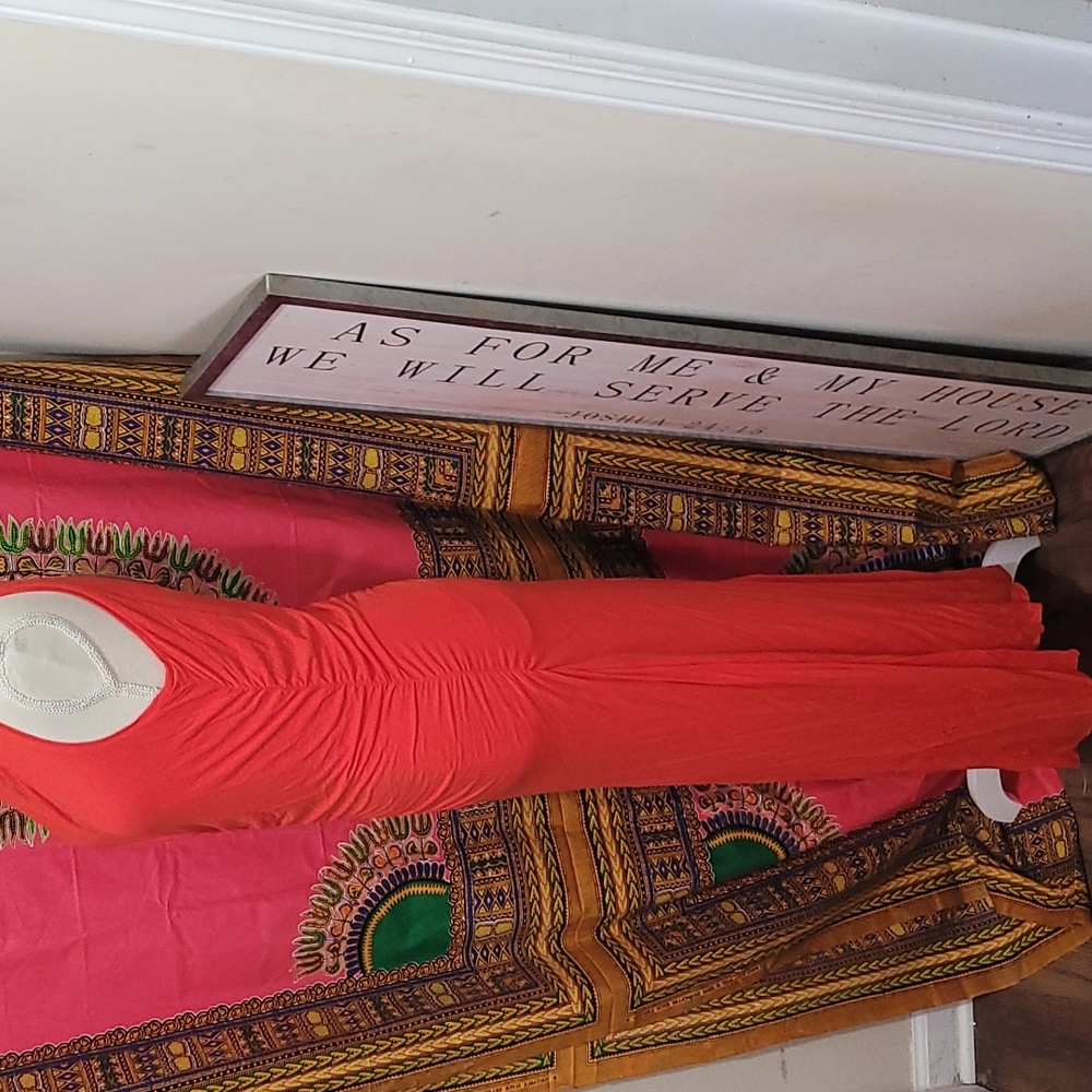 Dress - Picture 3 of 6